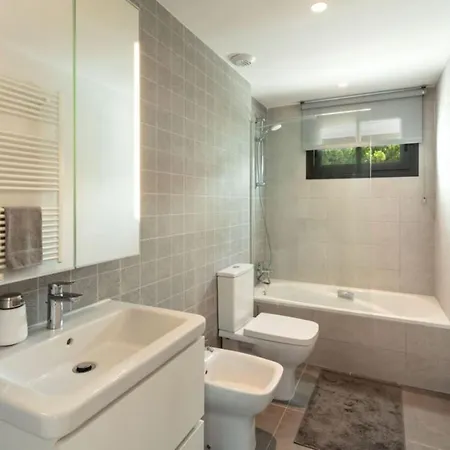 Luxury 3bed Penthouse - * إِستيبونا