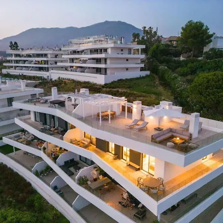 Luxury 3bed Penthouse - * إِستيبونا